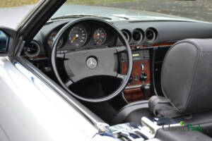 Imagen 38/50 de Mercedes-Benz 300 SL (1986)