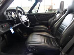 Bild 24/33 von Porsche 911 Carrera 3.2 (1985)