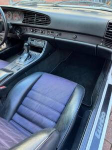 Image 31/45 of Porsche 944 Turbo (1985)