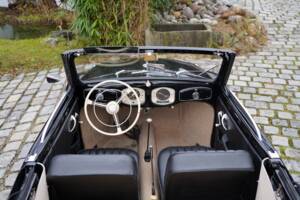 Image 2/37 of Volkswagen Beetle 1200 Hebmüller (1949)