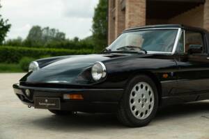 Bild 15/50 von Alfa Romeo 2.0 Spider (1991)
