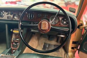 Image 15/23 of Rolls-Royce Silver Shadow I (1975)