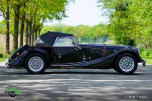 Image 43/54 of Morgan Plus 8 (1992)