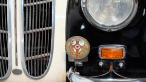 Image 17/33 de BMW 327 (1940)