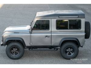 Image 2/27 of Land Rover Defender 90 (1996)
