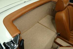 Image 22/50 of Mercedes-Benz 230 SL (1965)