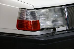 Image 8/34 of Volvo 940 2.3i (1991)