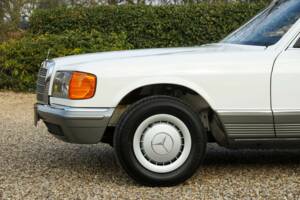 Image 35/50 de Mercedes-Benz 280 S (1988)