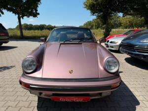 Afbeelding 10/41 van Porsche 911 Carrera 3.2 (WTL) (1987)