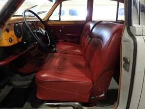 Immagine 5/15 di Jaguar S-Type 3.4 (1967)