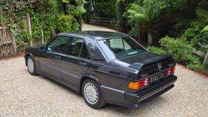 Imagen 44/69 de Mercedes-Benz 190 E 2.3-16 (1985)