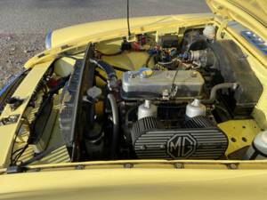 Image 10/20 of MG MGB GT (1967)