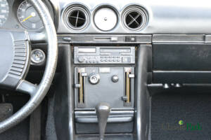 Bild 48/50 von Mercedes-Benz 350 SL (1973)