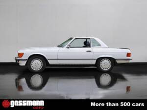Bild 2/15 von Mercedes-Benz 560 SL (1986)