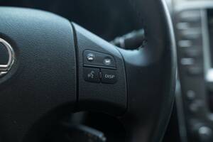 Bild 37/50 von Lexus IS 220d (2006)