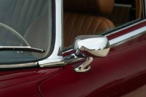 Afbeelding 25/50 van Jaguar E-Type V12 (2+2) (1972)