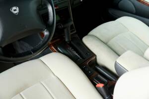Image 18/46 of Lancia Kappa 3.0 (1999)