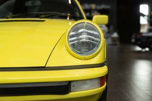 Image 22/50 of Porsche 911 Carrera 2.7 (1975)