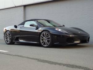 Image 2/100 of Ferrari F430 Spider (2007)
