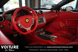 Imagen 9/39 de Ferrari California (2010)