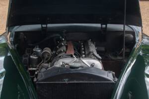 Image 37/46 of Jaguar XK 120 DHC (1954)