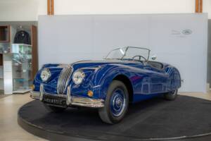 Immagine 6/62 di Jaguar XK 140 OTS (1954)