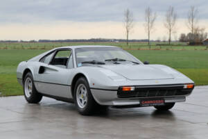 Bild 31/50 von Ferrari 308 GTB (1977)