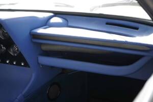 Afbeelding 29/74 van Lamborghini Miura P 400 (1968)