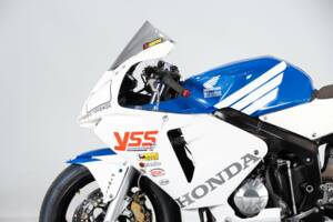 Image 20/50 de Honda DUMMY (2004)
