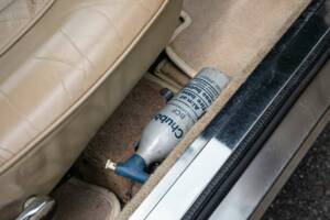 Image 30/43 de Aston Martin V8 (1974)