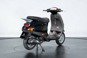 Bild 4/22 von Piaggio Vespa ET2 50 (1997)
