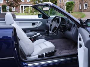 Image 26/50 de BMW 328i (1995)