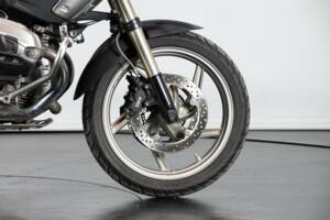 Image 33/50 of BMW DUMMY (2010)