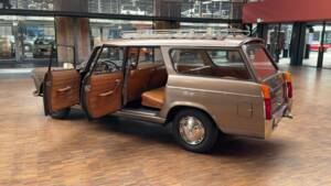 Image 15/40 of Peugeot 404 Break (1965)