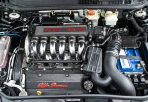 Imagen 44/45 de Alfa Romeo 147 3.2 GTA (2003)