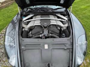 Image 24/25 of Aston Martin DB 9 Volante (2005)