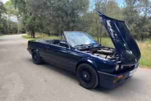 Imagen 35/42 de BMW 325i (1991)