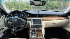 Image 17/54 of Maserati Quattroporte GTS (2015)