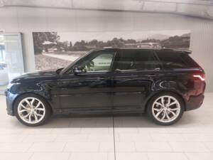 Image 10/26 of Land Rover Range Rover Sport SVR (2021)