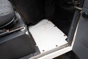 Bild 14/98 von Land Rover Defender 110 Td5 (1999)