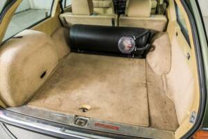 Afbeelding 43/50 van Mercedes-Benz 200 T (1982)