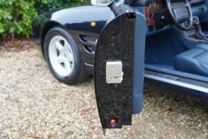 Image 47/50 of Aston Martin Virage Volante (1994)