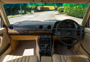 Imagen 14/25 de Mercedes-Benz 280 E (1981)