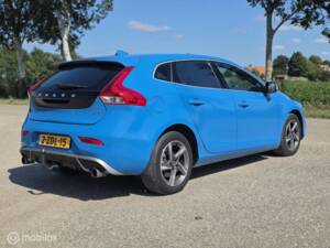 Imagen 11/42 de Volvo V40 D4 R-Design (2014)