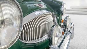 Image 13/27 of Austin-Healey 3000 Mk II (BN7) (1961)