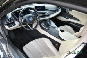 Afbeelding 14/50 van BMW i8 Coupé (2015)