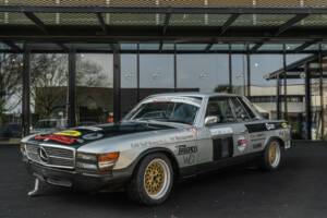 Image 2/40 of Mercedes-Benz 350 SLC (1973)