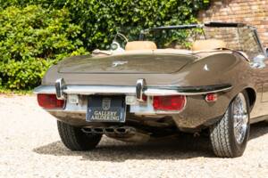 Image 39/50 de Jaguar Type E V12 (1973)