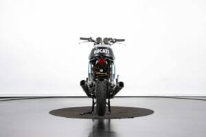 Image 3/50 of Ducati 750 GT (1972)