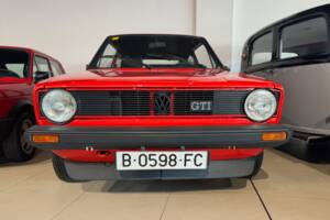 Immagine 2/34 di Volkswagen Golf I GTI 1.6 (1982)